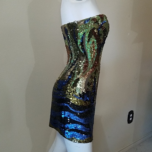 Sexy Dress - Picture 3 of 8